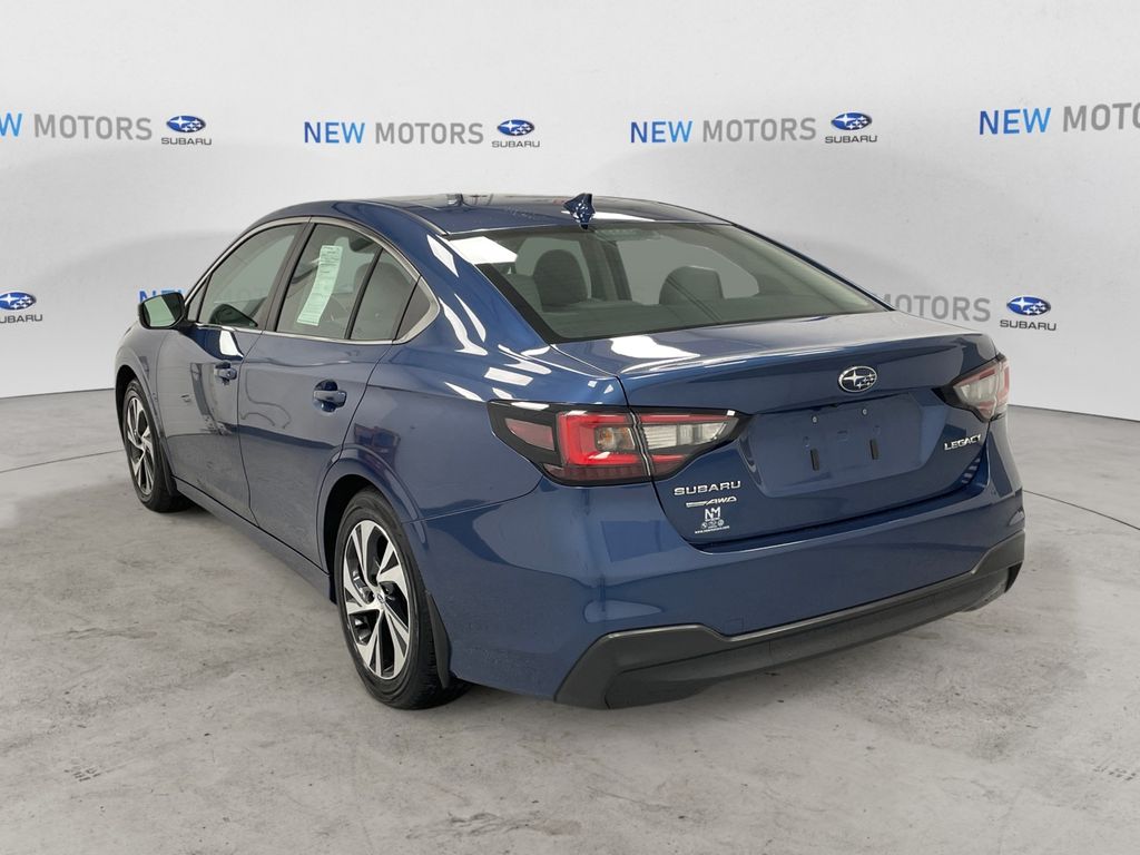 2022 Subaru Legacy Premium photo 3