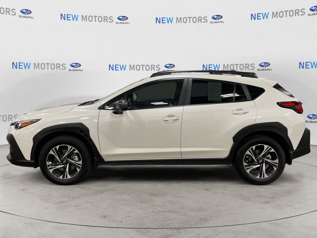 2025 Subaru Crosstrek Premium photo 2