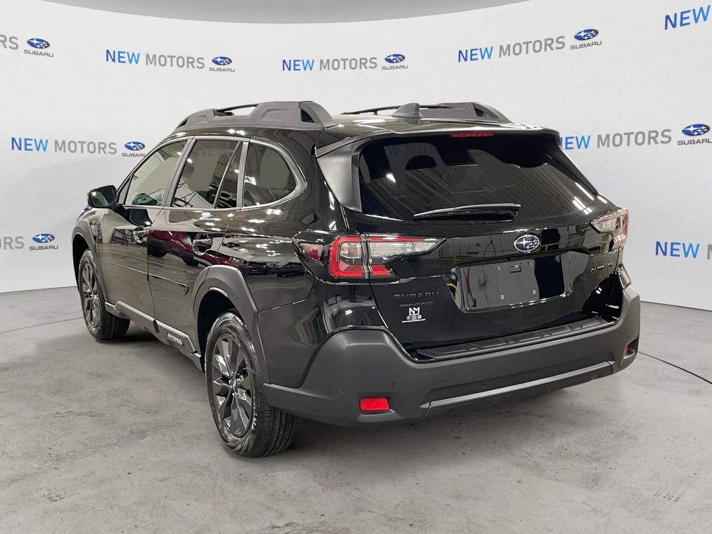 2025 Subaru Outback Onyx Edition photo 3