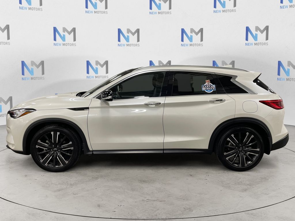 2021 Infiniti QX50 Luxe photo 2
