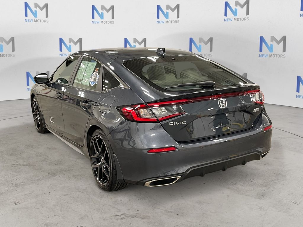 2024 Honda Civic Sport Touring photo 3
