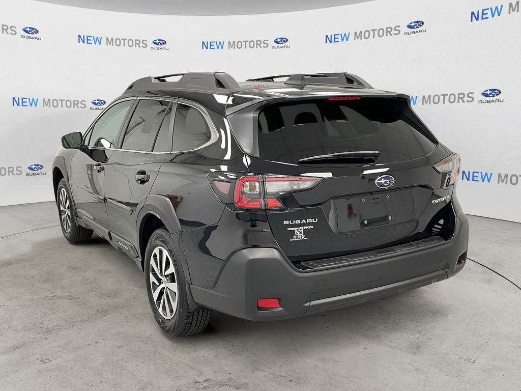 2025 Subaru Outback Premium photo 2