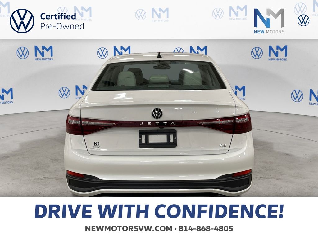 2025 Volkswagen Jetta 1.5T SE photo 4