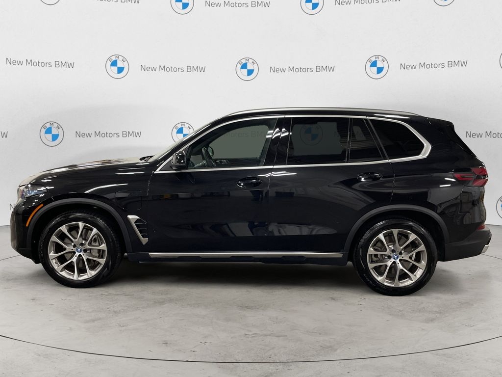 2025 Bmw X5 xDrive50e photo 2