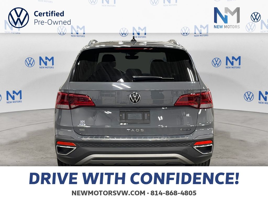2023 Volkswagen Taos SE photo 4