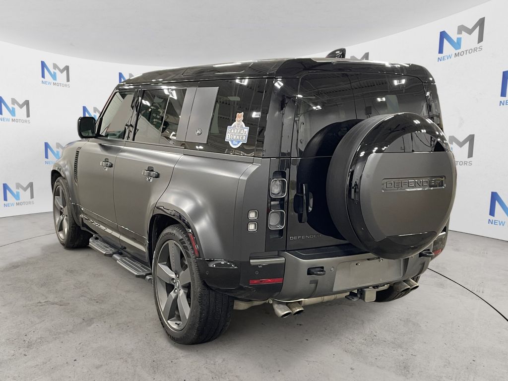 2024 Land Rover Defender 110 Carpathian Edition photo 3