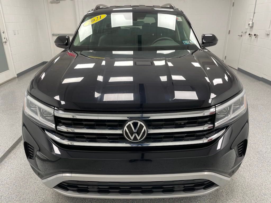 Certified 2021 Volkswagen Atlas SE w/Tech with VIN 1V2HR2CA1MC592147 for sale in Erie, PA