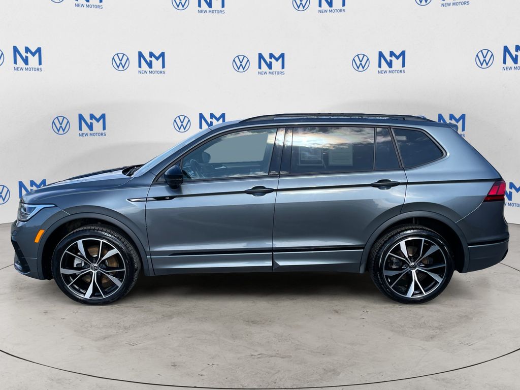Certified 2024 Volkswagen Tiguan SE R-LINE BLACK with VIN 3VV8B7AX5RM013310 for sale in Erie, PA