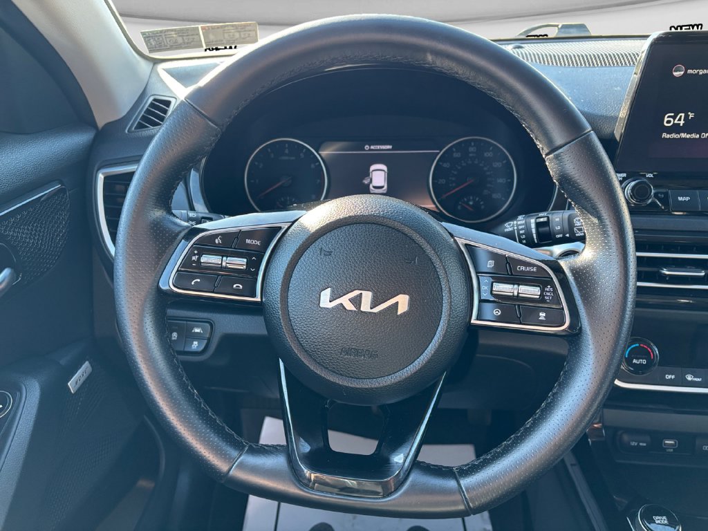 2022 Kia Seltos photo 13 of 16
