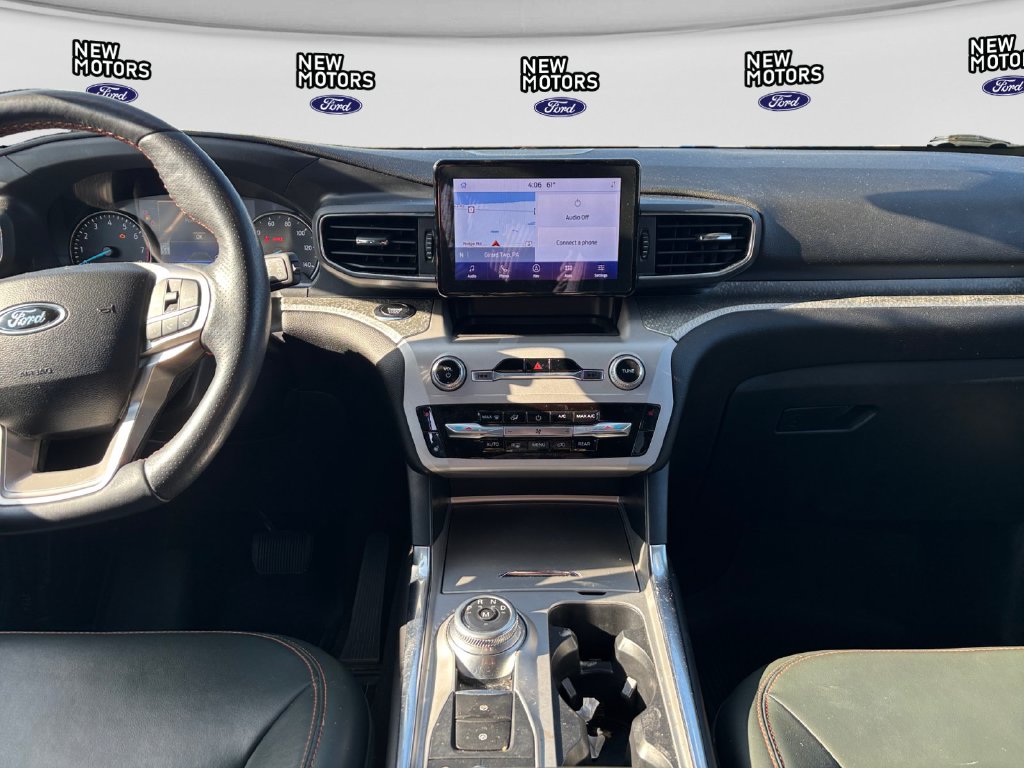 2024 Ford Explorer photo 11 of 16