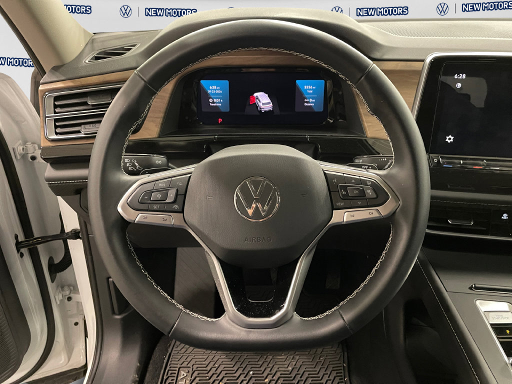 2026 Volkswagen Atlas photo 10 of 13
