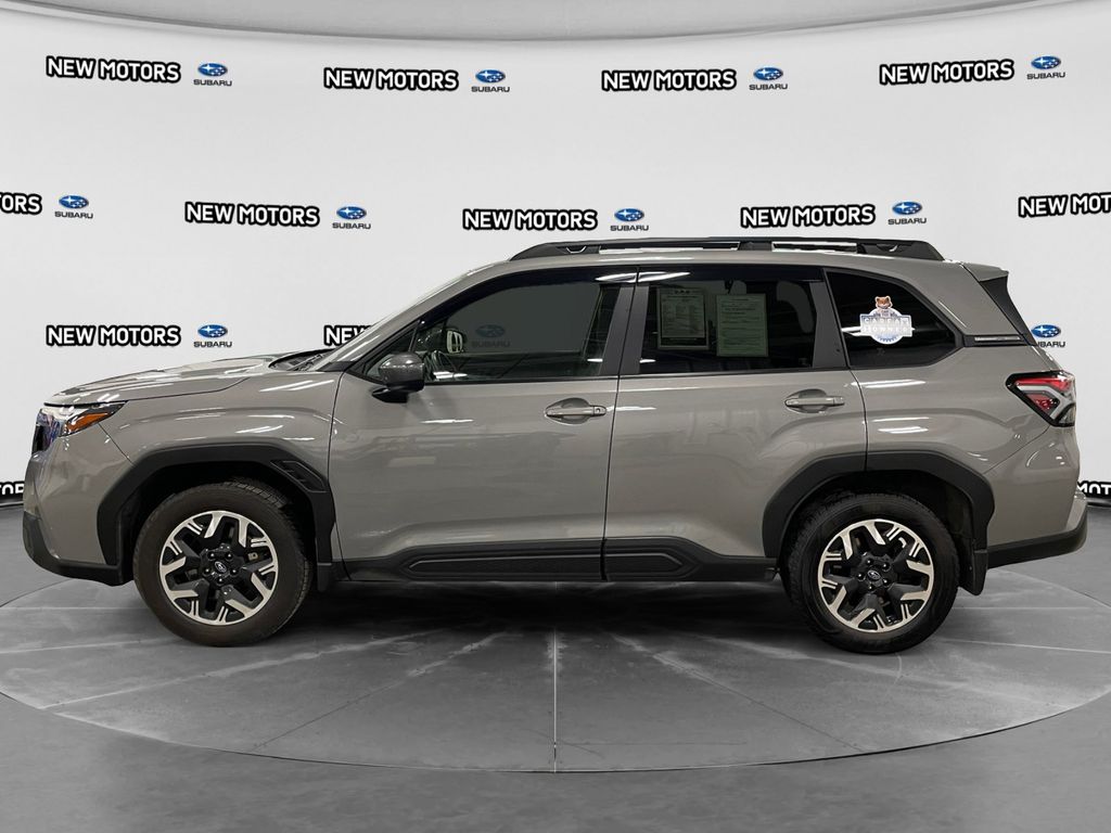 2025 Subaru Forester Premium Pearl at New Motors