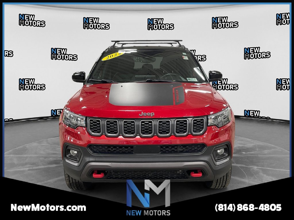 2024 Jeep Compass photo 8 of 15