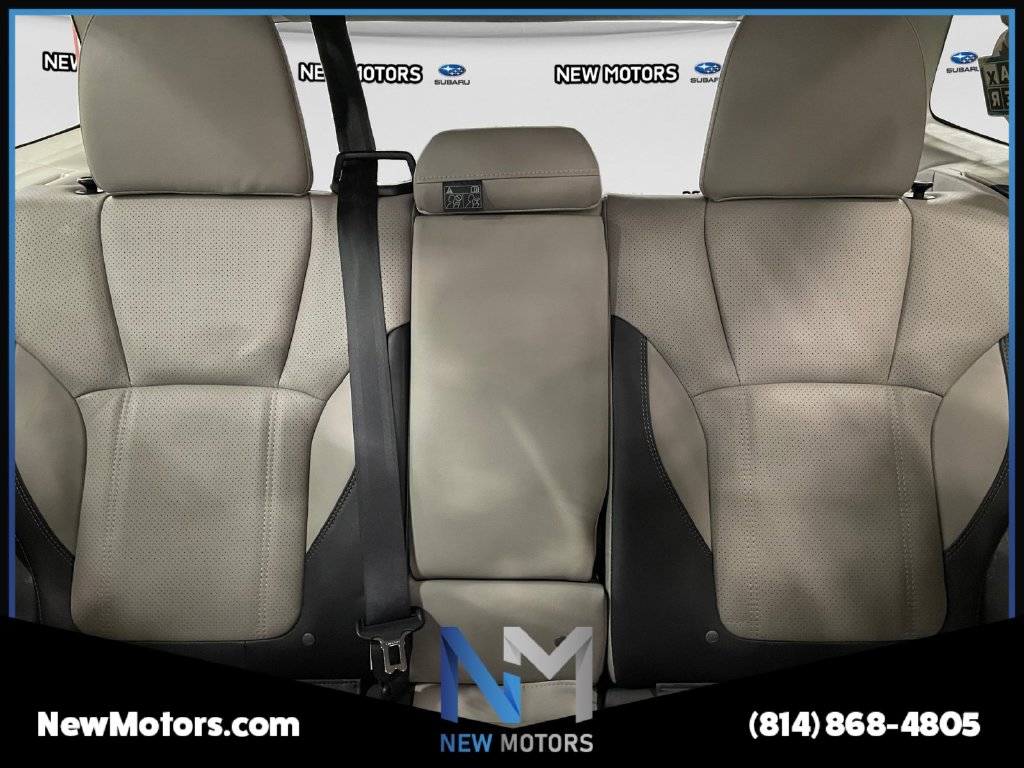2023 Subaru Forester photo 13 of 17