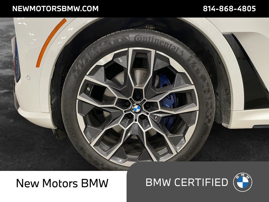 2024 BMW X7 M60i White Metallic at South Park Mitsubishi