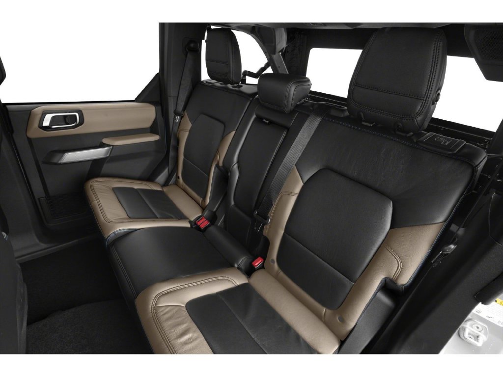 2022 Ford Bronco photo 9 of 12