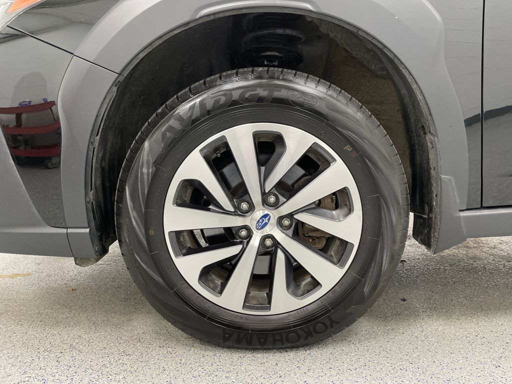 2025 Subaru Outback Premium Crystal Black Silica at New Motors