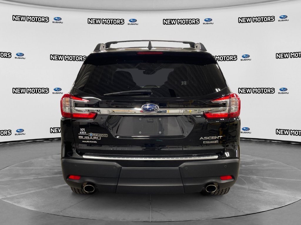 2024 Subaru Ascent photo 4 of 17