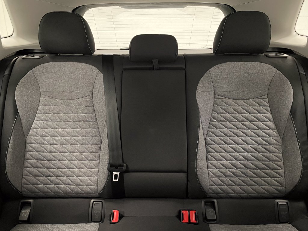 2026 Volkswagen Tiguan photo 11 of 13