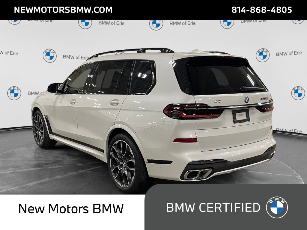 2024 BMW X7 photo 3 of 17