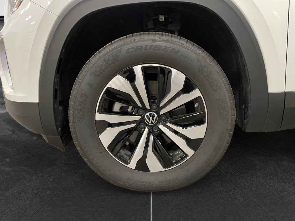 2026 Volkswagen Atlas photo 12 of 13