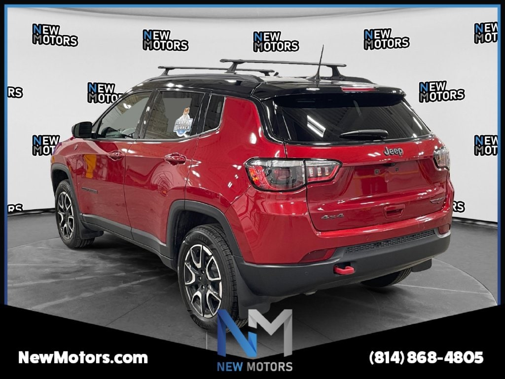 2024 Jeep Compass photo 3 of 16