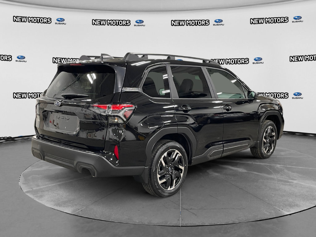 2026 Subaru Forester photo 6 of 18
