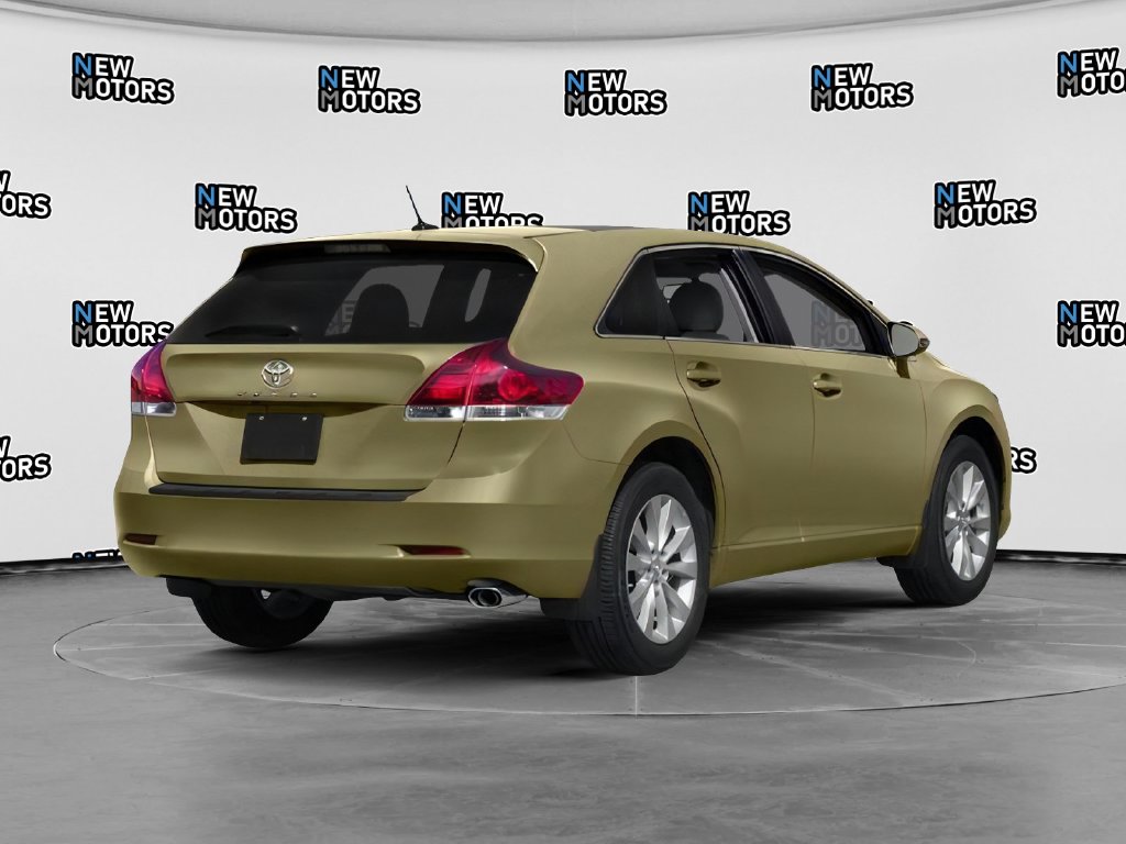 2013 Toyota Venza photo 2 of 14