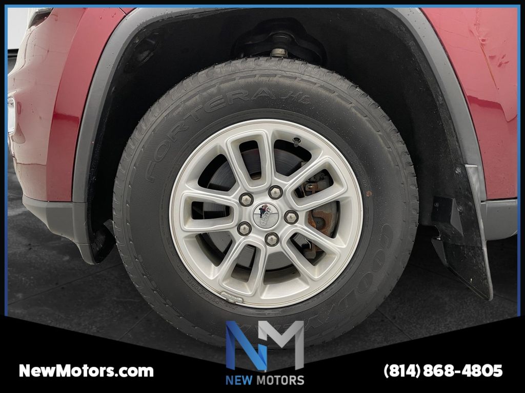 2020 Jeep Grand Cherokee Laredo Velvet at New Motors