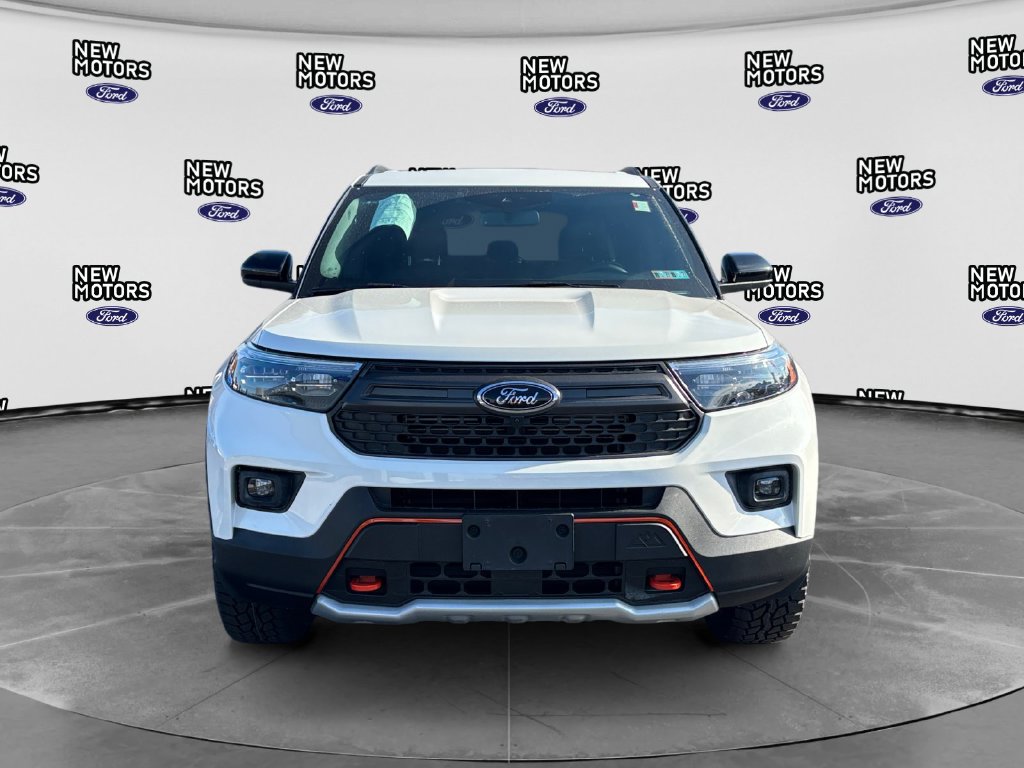 2024 Ford Explorer photo 9 of 16