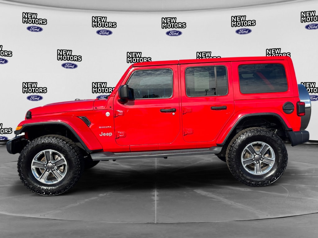 2019 Jeep Wrangler photo 2 of 16