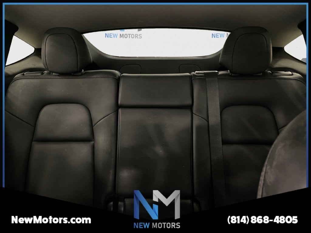 2021 Tesla Model Y photo 13 of 17