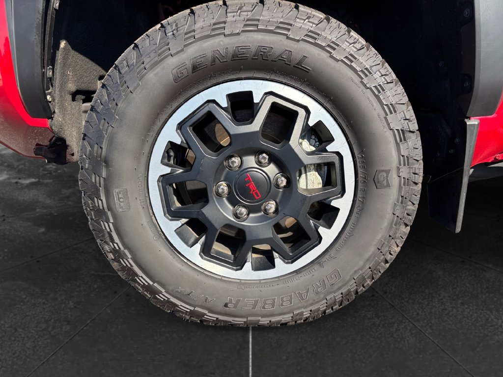 2024 Toyota Tacoma photo 15 of 16