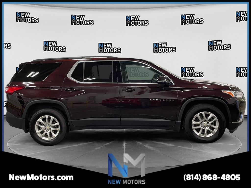 2020 Chevrolet Traverse LT Cloth w/1LT Black Cherry Metallic at Solomon Chevrolet