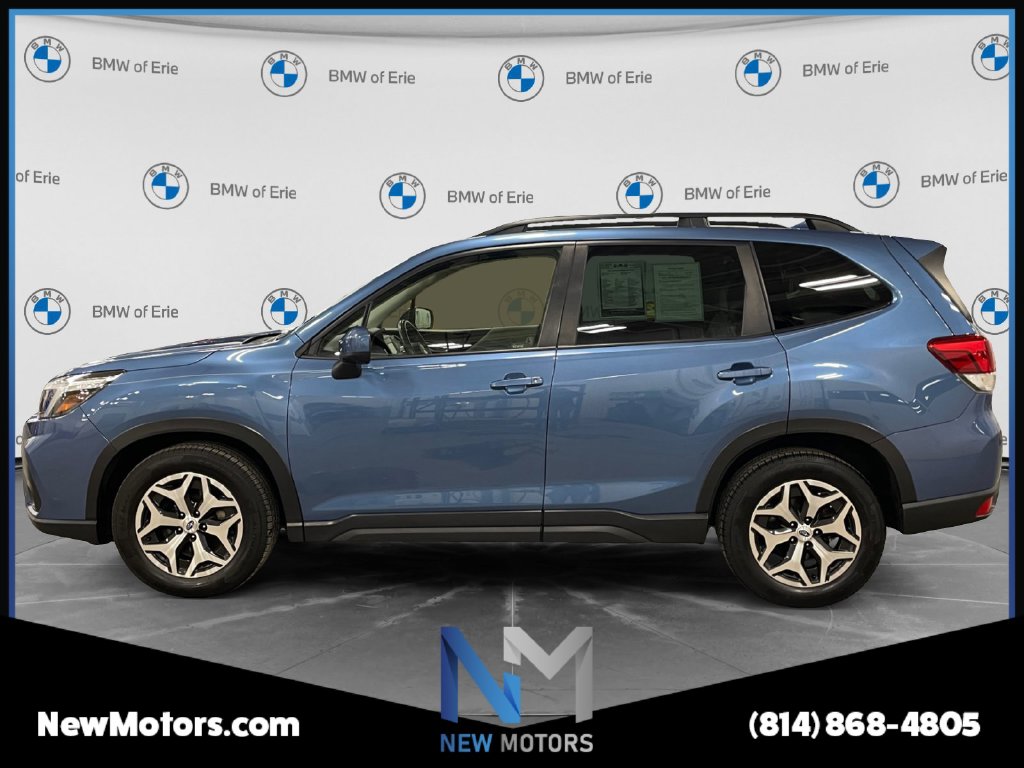 2021 Subaru Forester photo 2 of 17