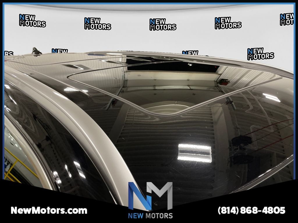 2022 Hyundai Palisade Calligraphy Abyss Black Pearl at Solomon Chevrolet
