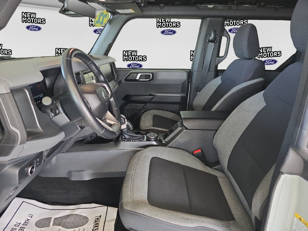 2022 Ford Bronco photo 10 of 17