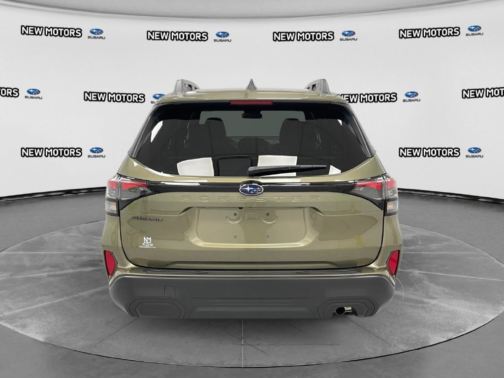 2026 Subaru Forester photo 3 of 16