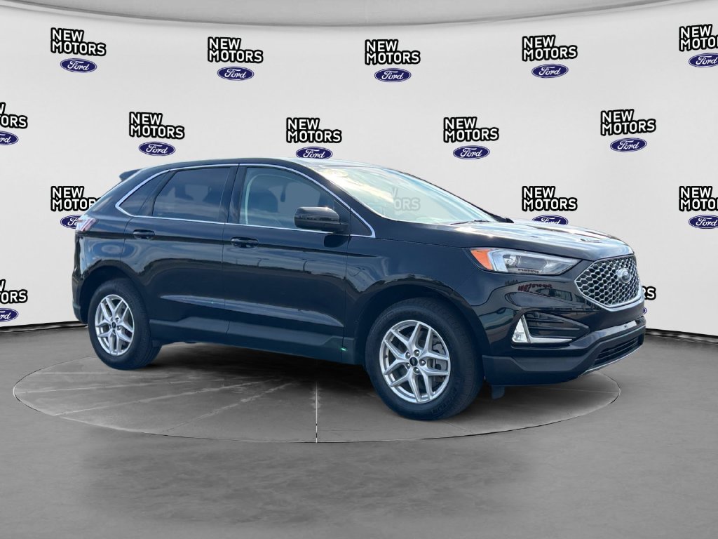 2024 Ford Edge photo 8 of 16