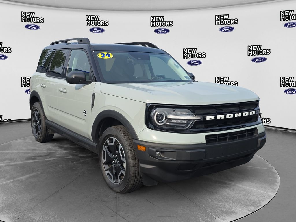 2024 Ford Bronco Sport Outer Banks Cactus at Town & Country Ford