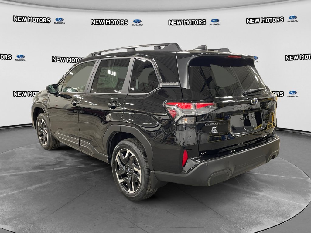 2026 Subaru Forester photo 3 of 18