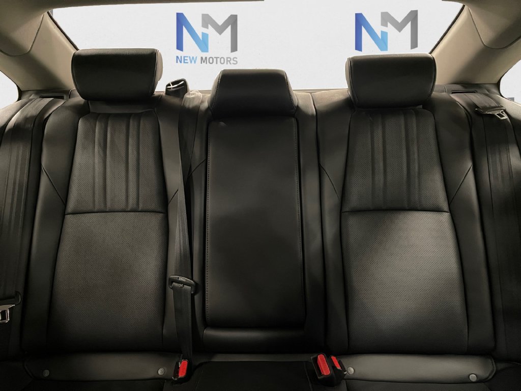 2021 Honda Accord photo 13 of 15
