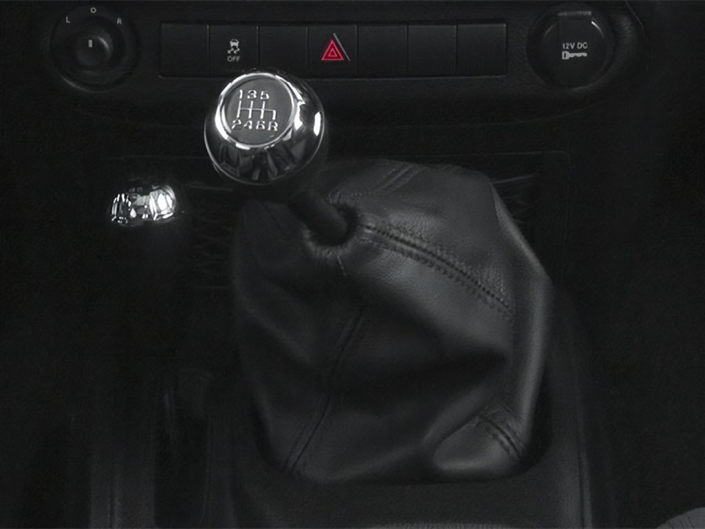 2013 Jeep Wrangler photo 8 of 13