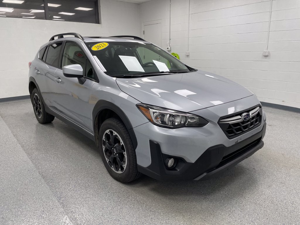 2023 Subaru Crosstrek photo 3 of 14