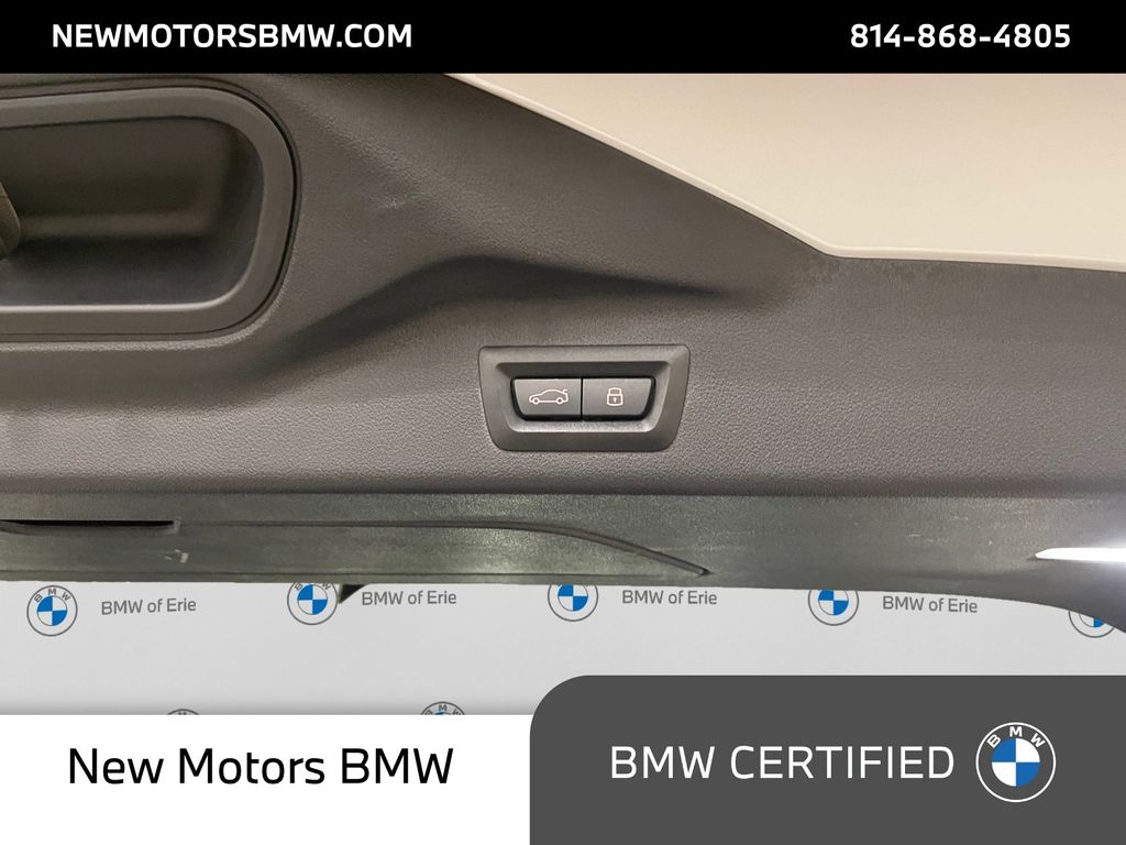 2024 BMW X7 M60i White Metallic at South Park Mitsubishi