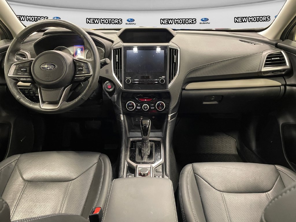 2024 Subaru Forester photo 10 of 17