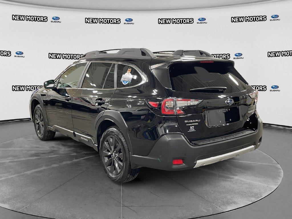2025 Subaru Outback photo 3 of 17