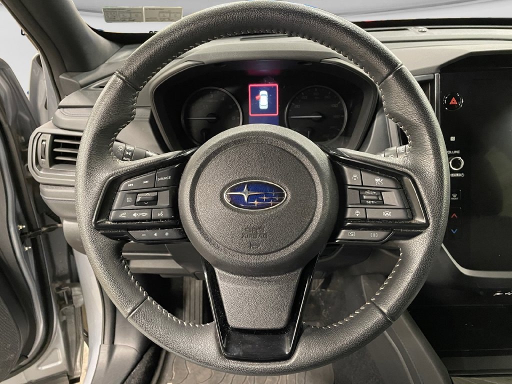 2025 Subaru Forester photo 14 of 18