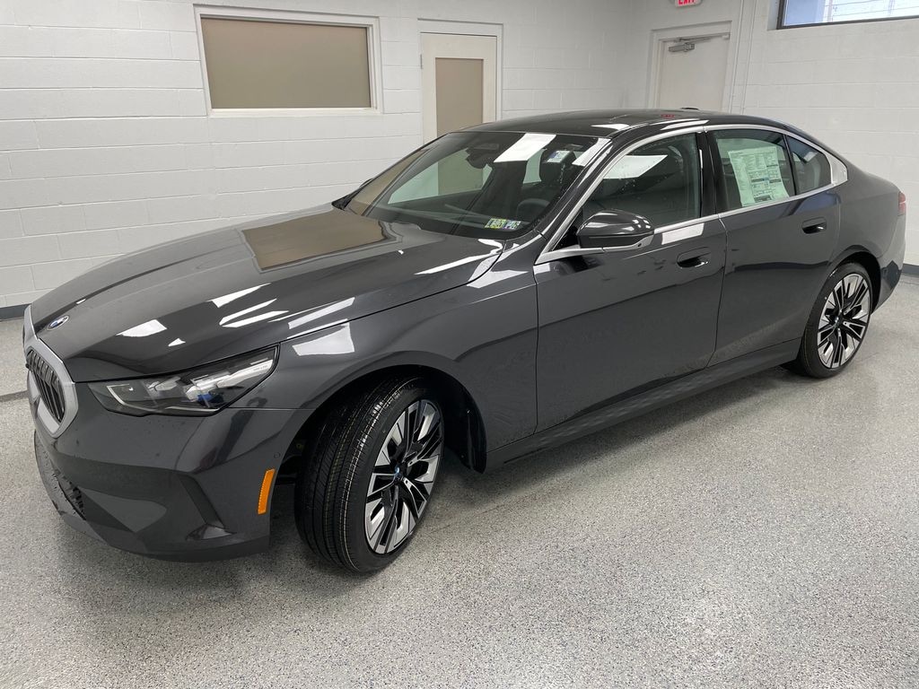 Certified 2025 BMW 530i xDrive Sedan