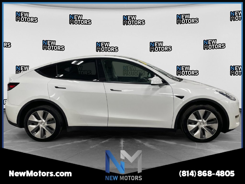 2021 Tesla Model Y photo 6 of 17